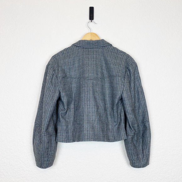 Veronica Beard Sybille Crop Double Breasted Blazer in Houndstooth - Picture 9 of 11